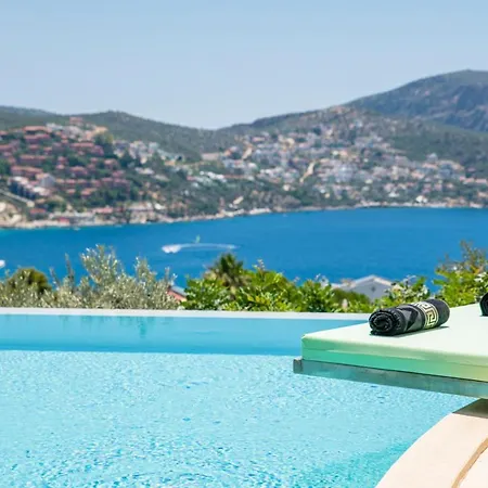 Vila Sleeps 8 Pool Air Con Wifi Kalkan