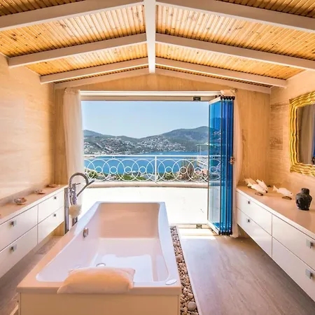 Sleeps 8 Pool Air Con Wifi Kalkan