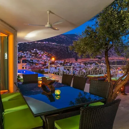 Sleeps 8 Pool Air Con Wifi *